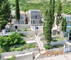 HERCEG NOVI - NJIVICE - 430.00 m2