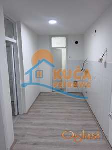 Izdaje se stan na Bulevaru Nemanjića