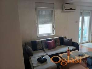 Namešten stan za izdavanje u centru Novog sada