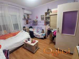 Dvorištan stan na Podbari !