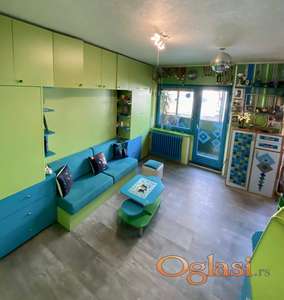 DVOSOBAN STAN, SAM CENTAR GRADA, DVOSTRANO ORIJENTISAN, 48m2