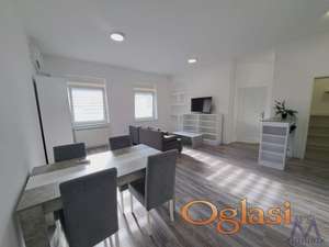 Stan NOVI SAD,BULEVAR,kv: 71, € 204800, ID: 1019407