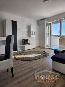 NOVI SAD - GRBAVICA - 51m2 - 400 evra