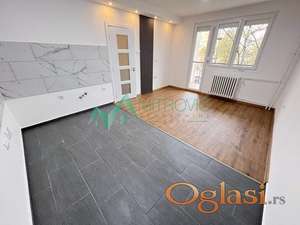 Novi Sad, Sajam - Kompletno renoviran dvoiposoban stan 