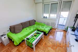 2.5, Železnička stanica