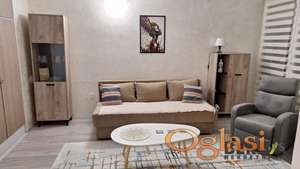  LEPO NAMEŠTEN JEDNOSOBAN STAN NA BULEVARU