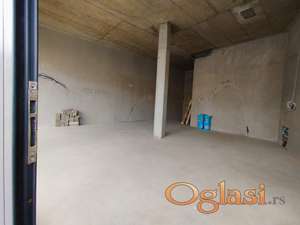 Izdaje se ulični lokal  - Telep,odlična lokacija kod kružnog toka