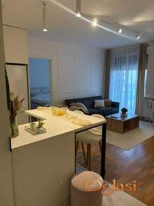 Moderan dvosoban stan sa garažnim mestom na samom početku Telepa (LIMAN V)