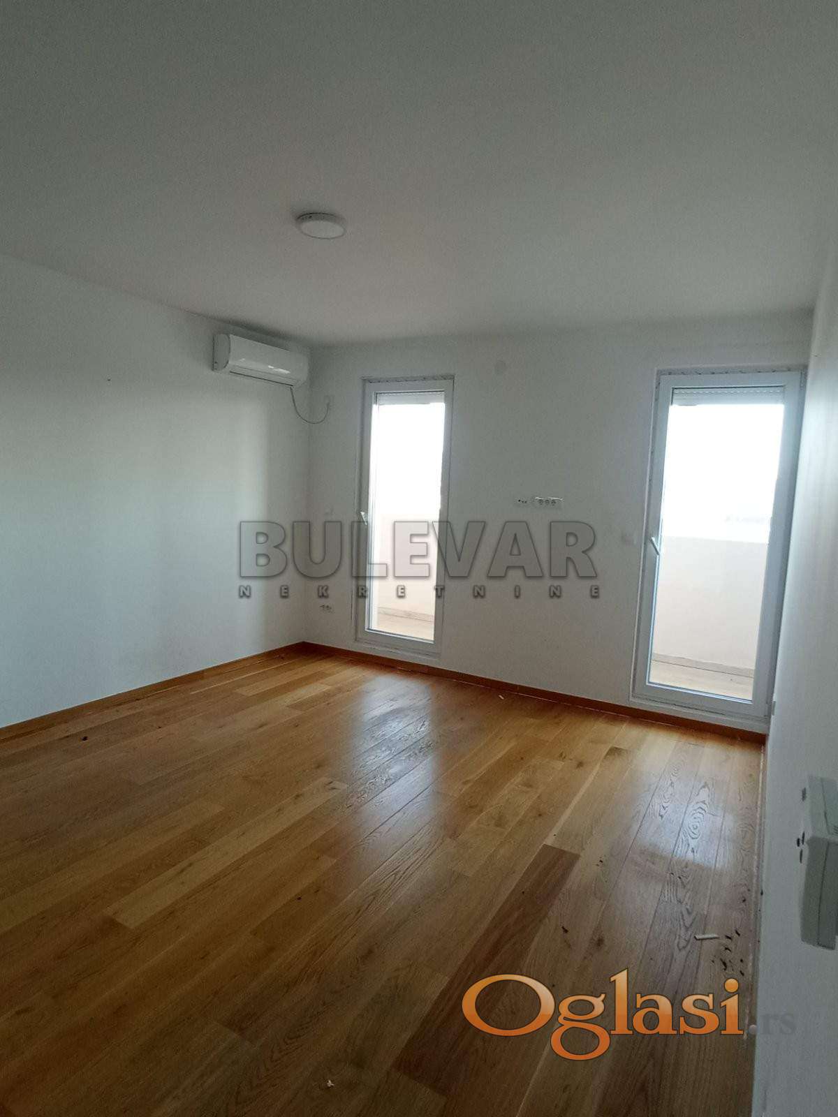 New three-room apartment with glazed terrace - 65 2, Erdoglija, Kragujevac — photo