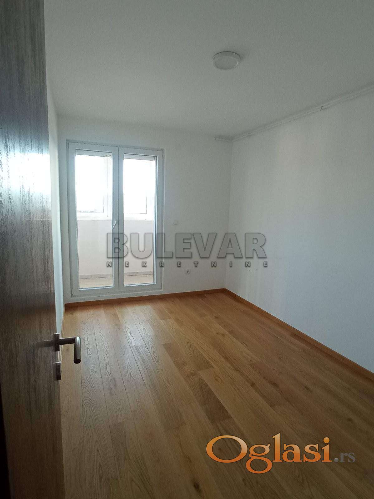 New three-room apartment with glazed terrace - 65 2, Erdoglija, Kragujevac — photo