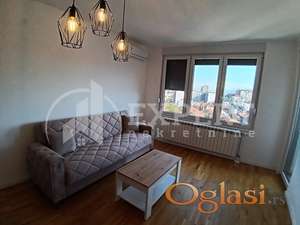 Izdaje se stan na Obilićevom vencu