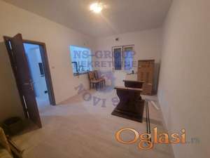 Fantasticna garsonjera na Somborskom bulevaru!