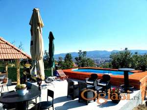 Party View 032