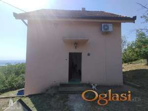 Vikend kuća 120 m2 sa pogledom na Dunav ID#1352