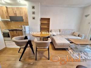 NAMEŠTEN ODLIČAN RENOVIRAN  JEDNOIPOSOBAN STAN 41M2 NOVO NASELJE 330EU