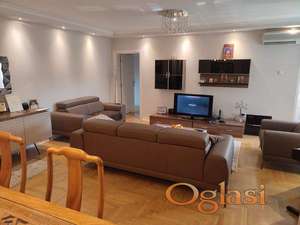 Odličan stan na Novoj Detelinari!