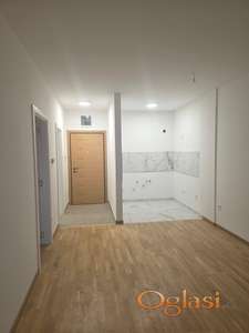 Dvosoban stan 42 m², Avijatičarsko naselje, Novi Sad, 2. sprat