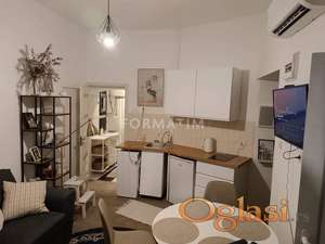 Lep 1.5 stan na Doćolu, odmah useljiv ID#2867