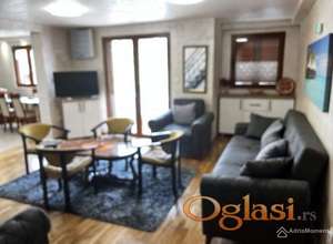 Dvosoban stan u strogom centru Budve