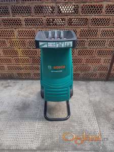 Seckalica za grane BOSCH 2200 W
