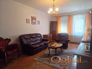 DVOIPOSOBAN USELJIV STAN NA NOVOJ DETELINARI