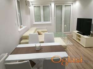 TROSOBAN NAMESTEN STAN ,GARAZA