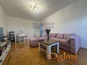 Trosoban - Kej - Kompletno renoviran