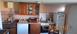 Izdavanje kuće u Sremskoj Mitrovici