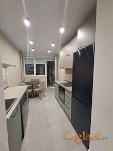 Fenomenalan dvosoban stan,Kej-sve novo-63m2-500e