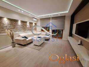 Novi Sad, Centar (Železnička)-Luksuzan trosoban stan+uz doplatu garaža ID#1626