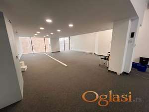 Reprezentativan poslovni prostor u centru grada