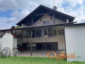 Kuca u centru Celareva!
