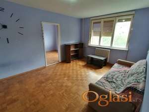 Izdaje se dvosoban polunamešten stan 43m2 - Janka Čmelika