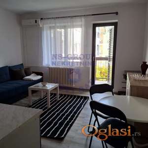 Izdaje se potpuno nameštena garsonjera površine 25 m² na Grbavici