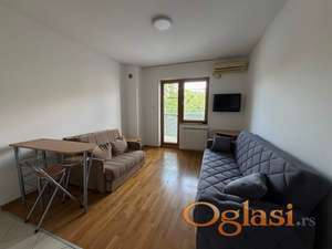 Garsonjera - 28m2 - Grbavica
