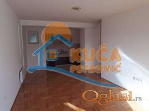 Izdaje se stan kod Doma zdravlja