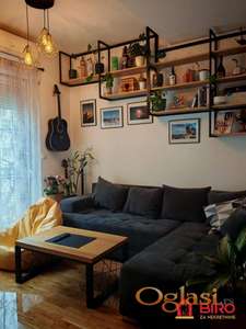 *** Komforan polunamešten dvosoban (50m2) stan na Grbavici! ***