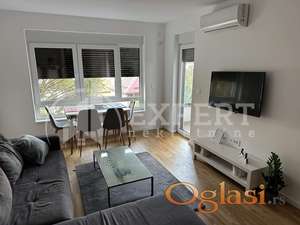 Izdaje se jednoiposoban stan u centru Niša, 49m2!