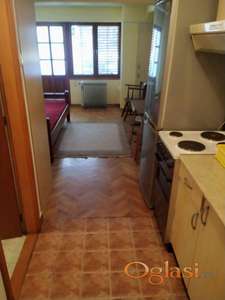 Garsonjera u Zemun Polju