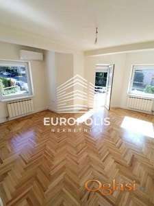 Renoviran trosoban stan u Zarkovu ID#10460