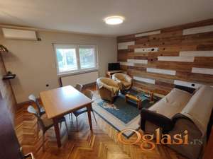 Trosoban stan za izdavanje