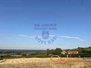 Plac u Sremskim Karlovcima