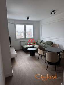 Jednoiposoban stan - 42m2 - Centar