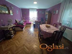 Odlična spratna kuća sa dve etaže!