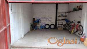 Odlična prostrana garaža