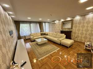 KOMFOR, FUNKCIONALNOST I LOKACIJA! Petosoban - Lasla Gala!