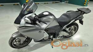 Honda VFR 1200 F - 2010 g.