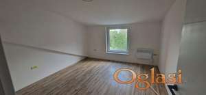 Trosoban stan Avijacija