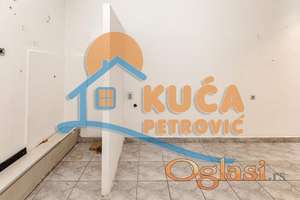 Lokal podzemni prolaz 14m2, Obrenovićeva