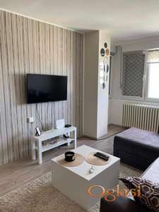 NAMESTEN JEDNOIPOSOBAN STAN NA NOVOM NASELJU